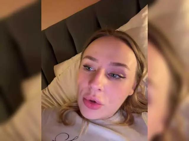 Offline elegantbabe on BongaCams