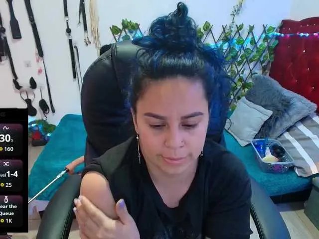 Offline elektra-32 on BongaCams