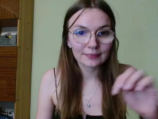 Offline Ellyxcute on BongaCams