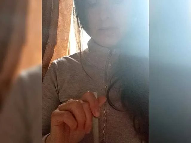 Freechat Erine9900 on BongaCams