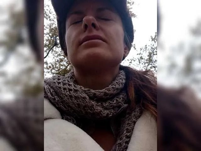 Freechat Erine9900 on BongaCams