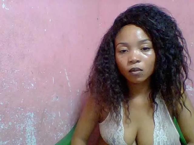 Offline Estelahh on BongaCams