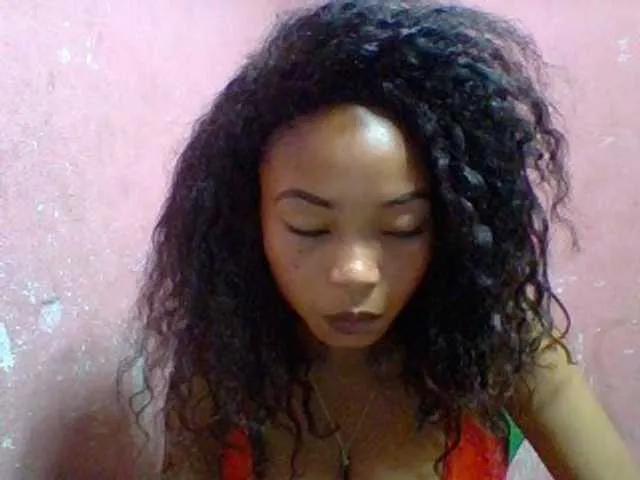 Offline Estelahh on BongaCams