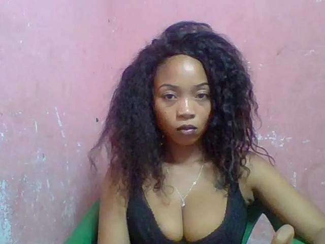 Offline Estelahh on BongaCams