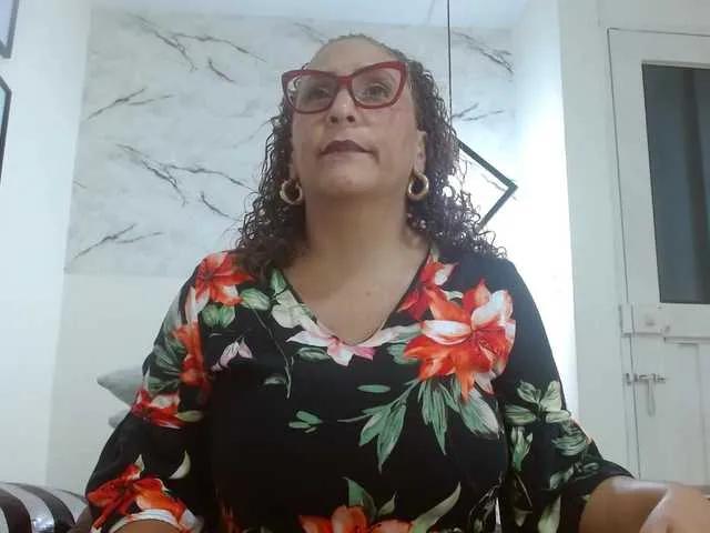 Freechat Evamills on BongaCams