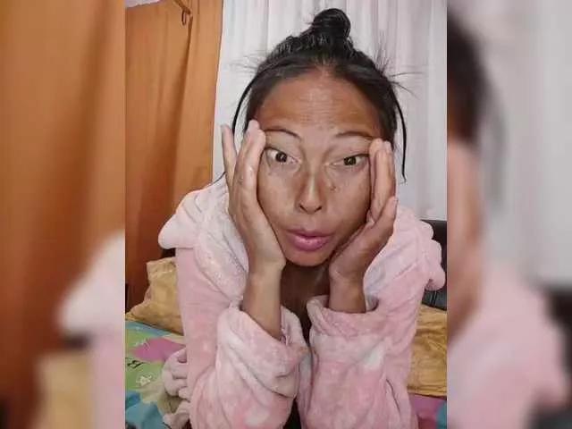 Freechat Fanyah on BongaCams