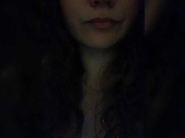 Offline FeeBee on BongaCams