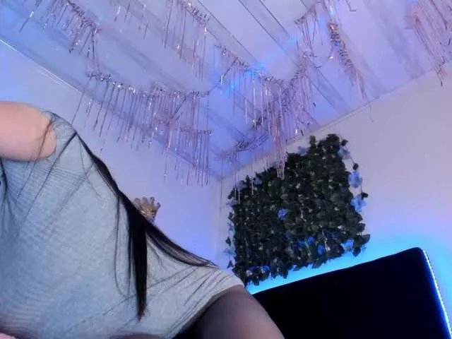 Offline flylia01 on BongaCams