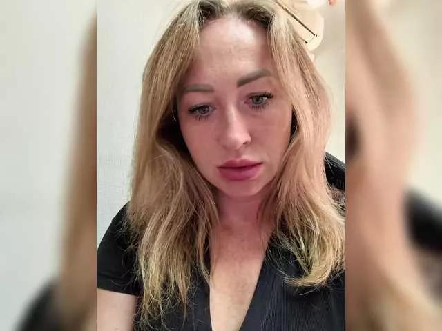 Offline goddesssssss on BongaCams