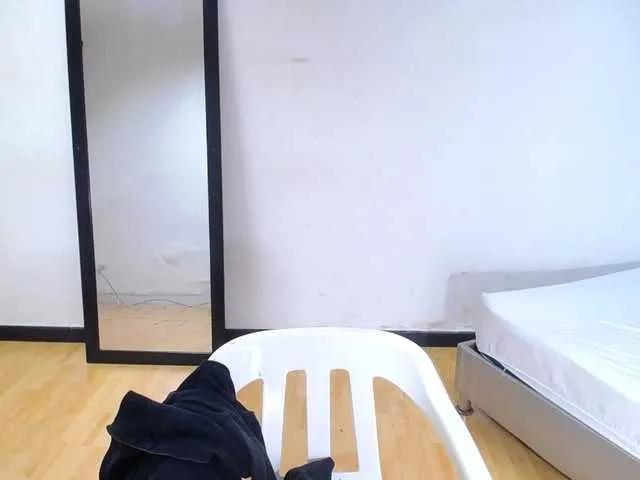 goldenn-ass on BongaCams