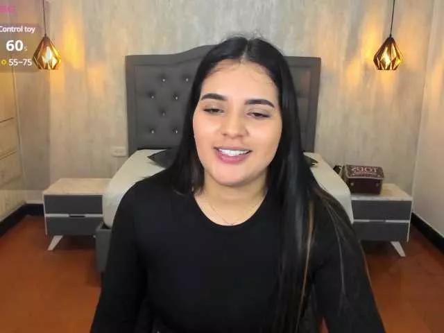 Offline Hadley- on BongaCams