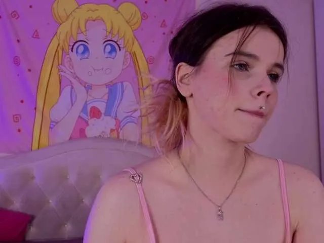 Offline HannaCristal on BongaCams