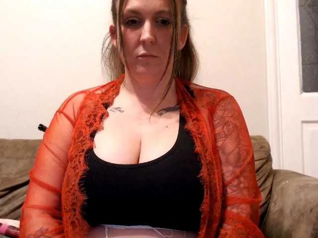 Offline Harleyslut on BongaCams