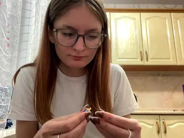 Offline HaroldBohr on BongaCams