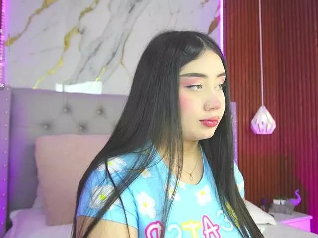 Offline haylie-1 on BongaCams