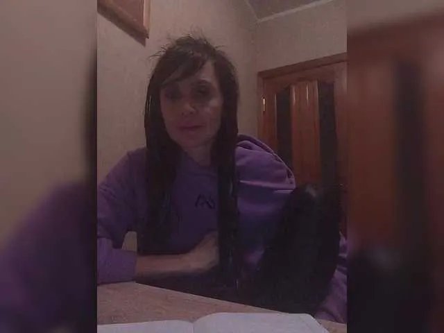 Hellenalonenochka on BongaCams 