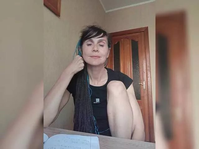 Hellenalonenochka on BongaCams 