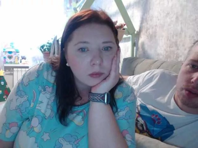 Freechat helloXpussy on BongaCams