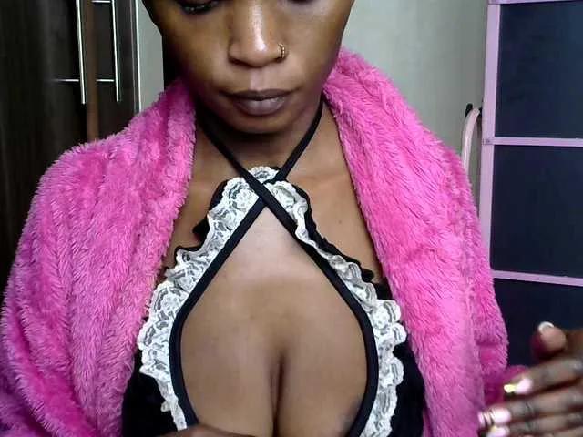 Offline hippyshanice on BongaCams