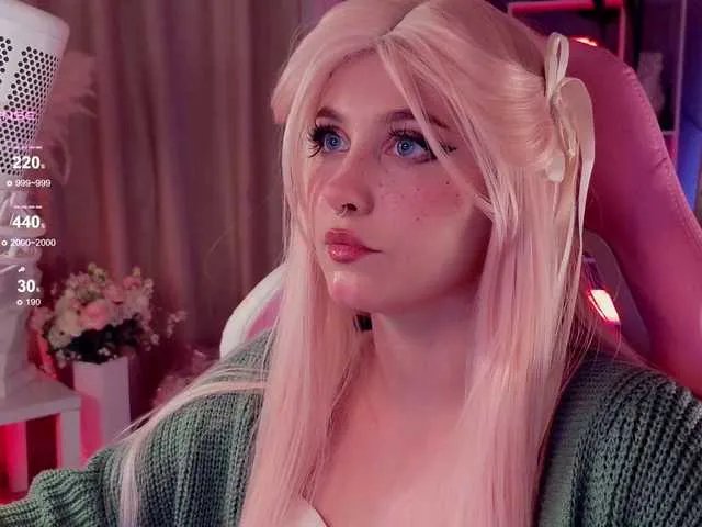 Offline HoneyCherry on BongaCams