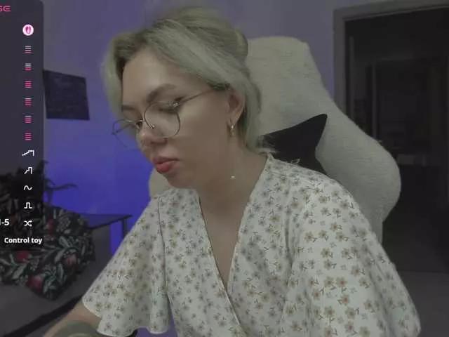 Offline hotbabatopp on BongaCams