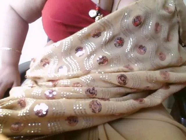 Offline hotpavitra on BongaCams