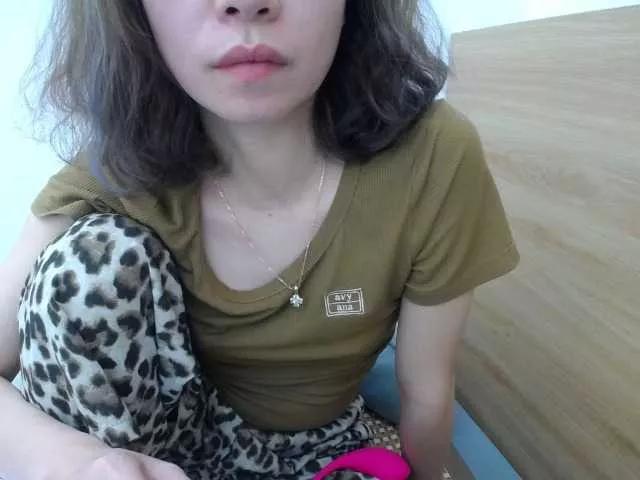 Offline HotQueen93 on BongaCams