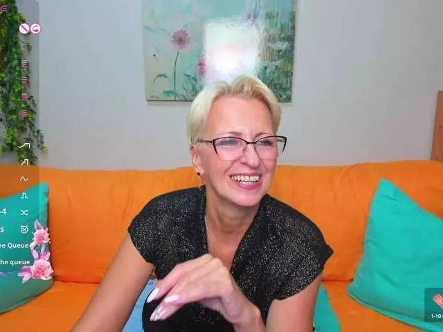 Offline iamyourdream89 on BongaCams