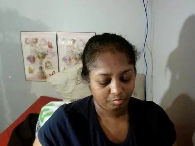 Offline Indiantasha on BongaCams