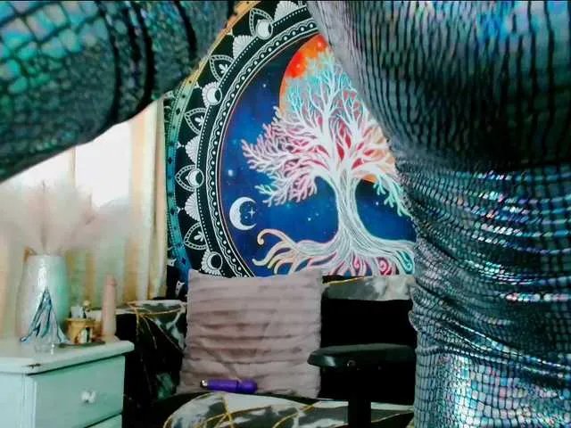 Offline Indica on BongaCams