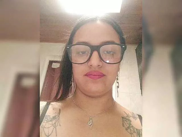 Offline isiss-goddess on BongaCams