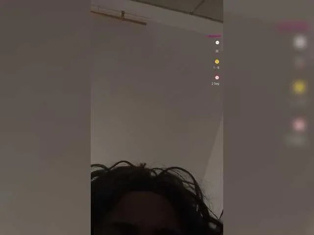 Offline Ivonne-collins33 on BongaCams