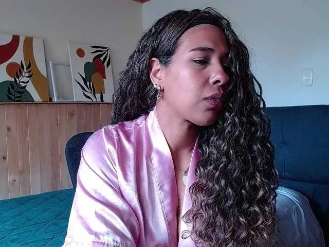 Offline Ivonne-collins33 on BongaCams