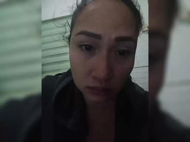 Offline Jeansy23 on BongaCams