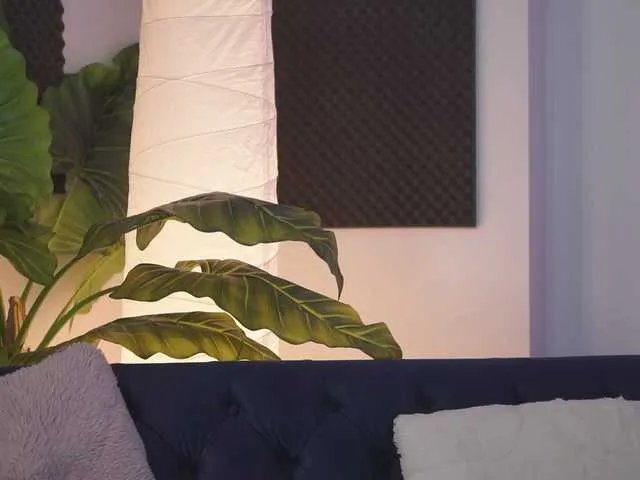 Offline JennaDay on BongaCams