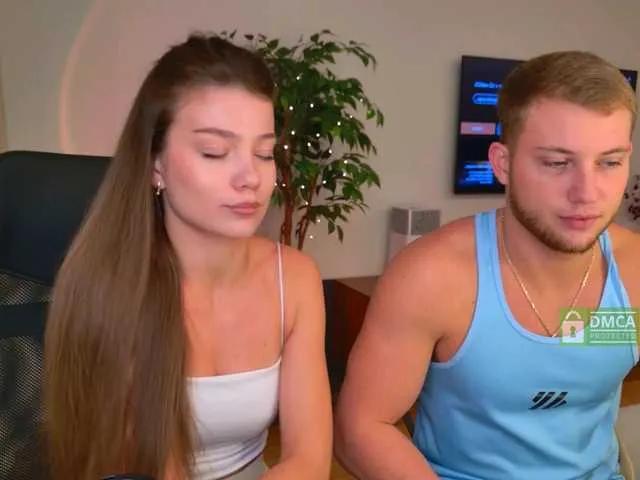 Freechat jony-jessica on BongaCams