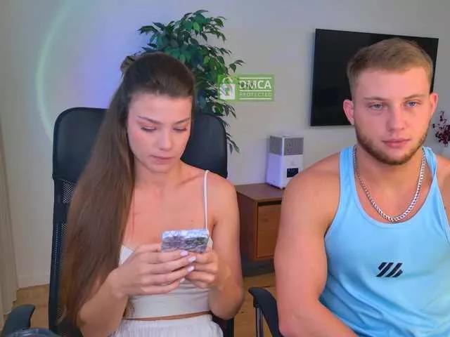 Freechat jony-jessica on BongaCams