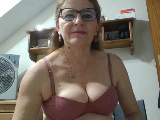 Offline JuanitaWouti on BongaCams