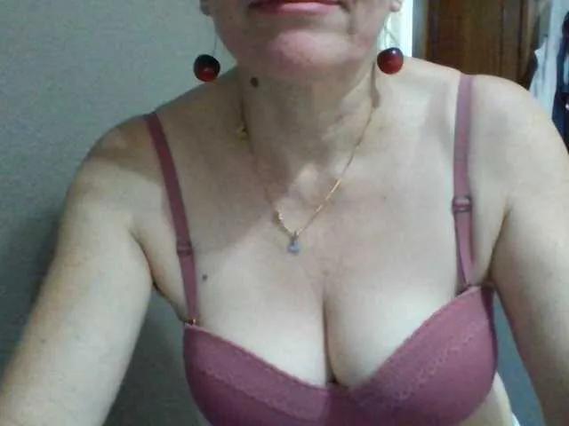 Offline JuanitaWouti on BongaCams