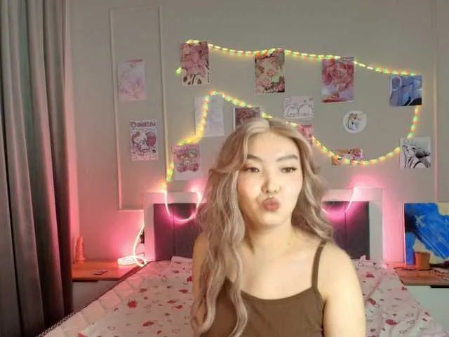 Offline junamiin on BongaCams