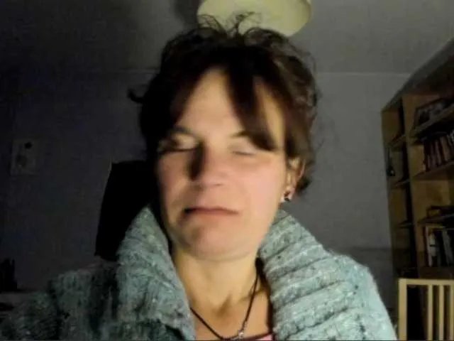 Offline KathyLove1 on BongaCams