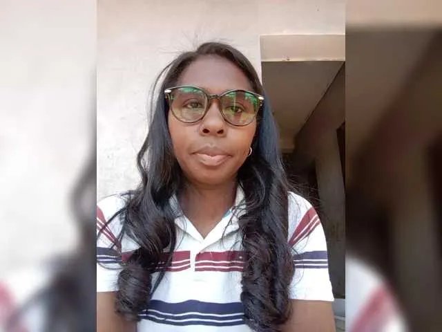 Offline Katty-12 on BongaCams