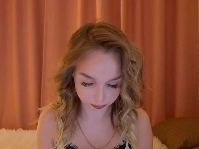 Offline KattyKatana on BongaCams
