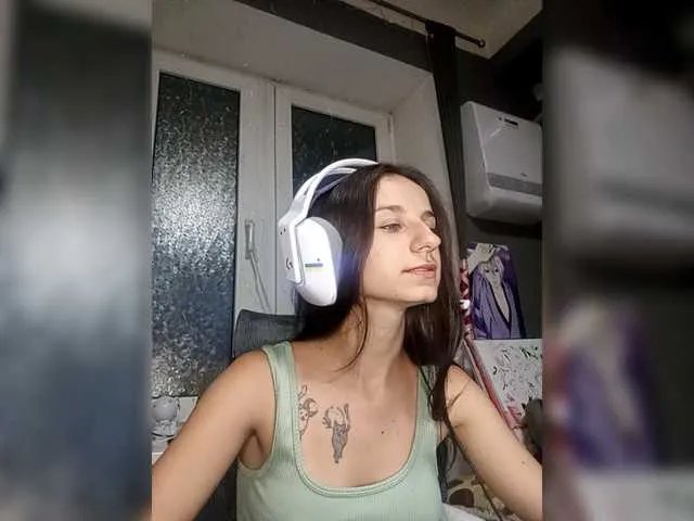 Offline KikNika on BongaCams