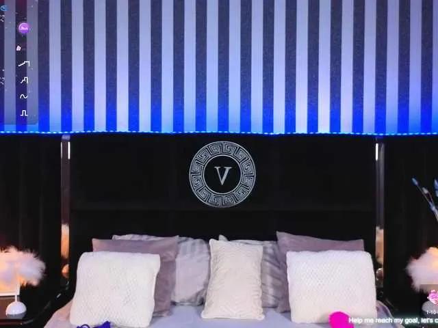 Offline KitnissKiss on BongaCams