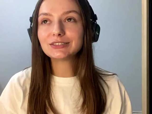 Offline KittieRusu on BongaCams