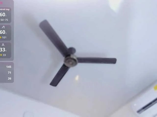 Offline kylie-soraya on BongaCams