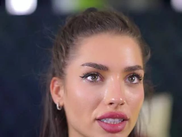 Freechat LalaRoze on BongaCams