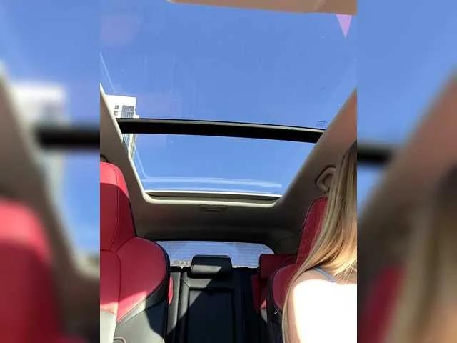 Offline lana-lana03 on BongaCams