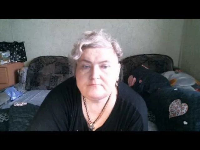 Offline Lana0005 on BongaCams